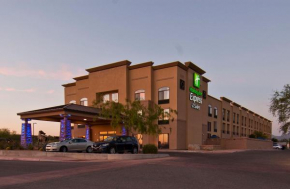  Holiday Inn Express and Suites Oro Valley, an IHG Hotel  Oro Valley